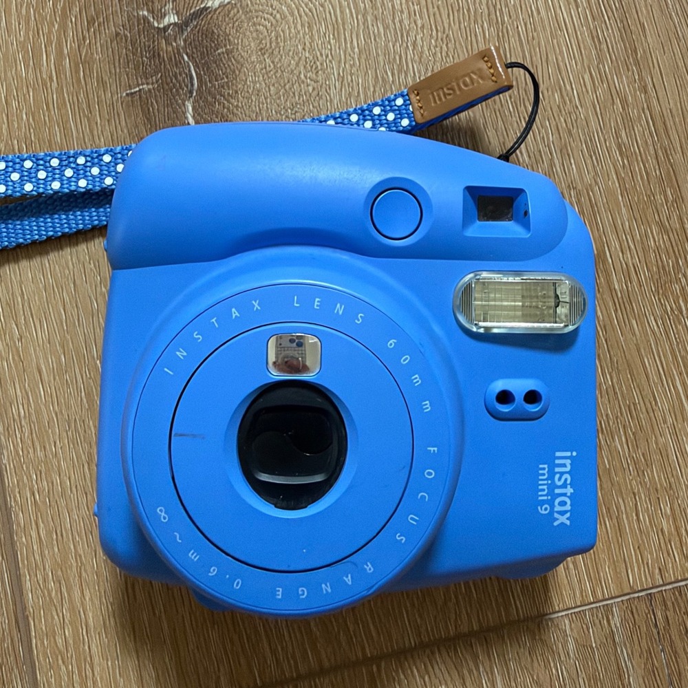 Fujifilm Instax Mini 9 Instant Film Camera Cobalt Blue Polka Dot Strap Working
